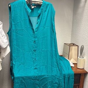 Teal Sleeveless Button-Down Women's Top and pants set